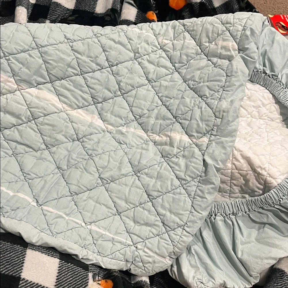 B51 Crate Kids Quilted Changing Pad Cover— Lt Mint Color